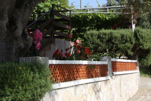Hostal Apartment Supetarska Draga - Gonar 2002b