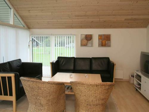 Four-bedroom Holiday Home In Stege 2