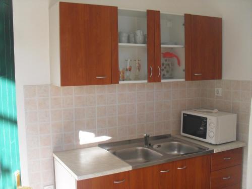 Apartment Lopar 9