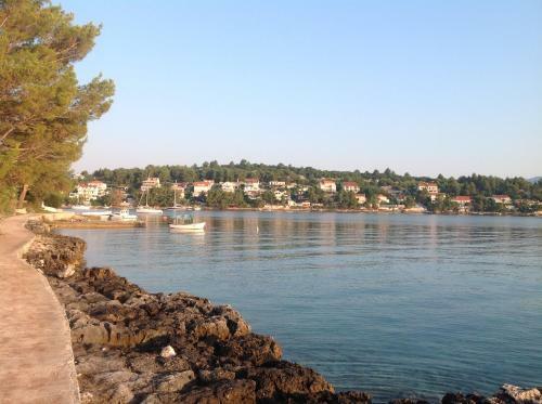 Seafront Garden Apartments Lumbarda