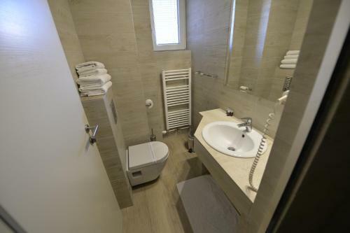 Hostal Rooms Villa Ropu?