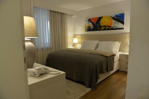 Hostal Rooms Villa Ropu?