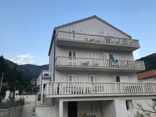 Apartamentos Villa Marina