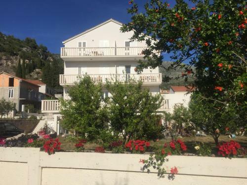Apartamentos Villa Marina