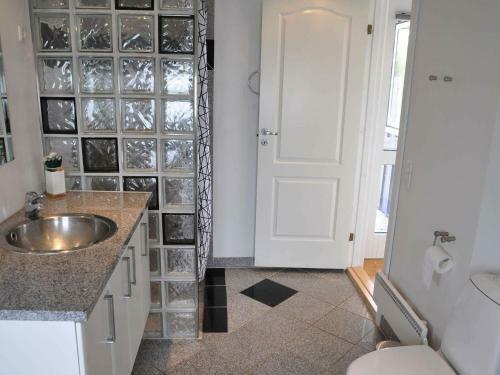 Two-bedroom Holiday Home In Juelsminde 4