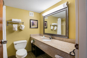 Hotel Comfort Inn Landmark