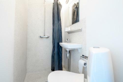 Ydes Budget Hotel