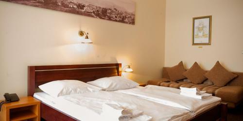 Hostal Penzi�n ?adove?
