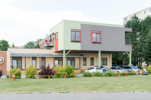 Hostal Penzi�n ?adove?