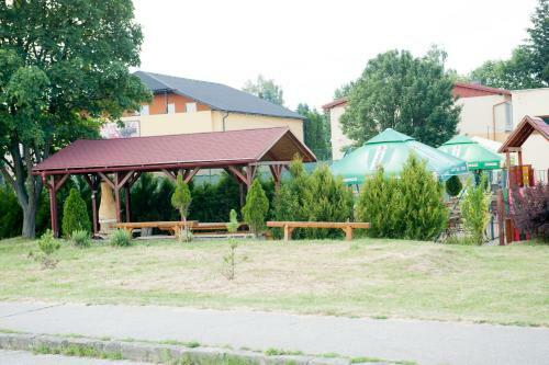 Hostal Penzi�n ?adove?