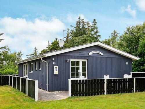 Two-bedroom Holiday Home In Thyholm 4