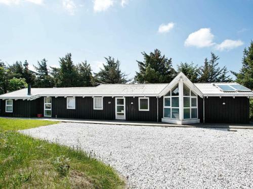Five-bedroom Holiday Home In L�kken 4