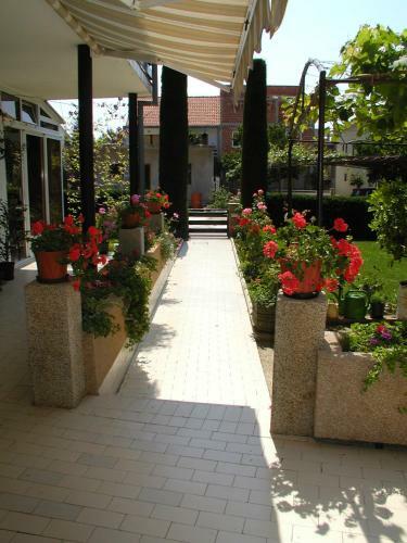Bed & Breakfast Rooms Vila Mautner