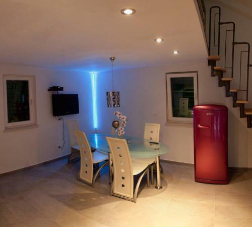 F&f Apartments