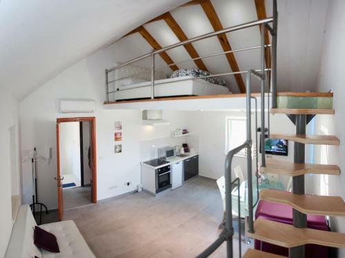 F&f Apartments