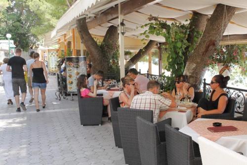 Apartment Makarska 6666a