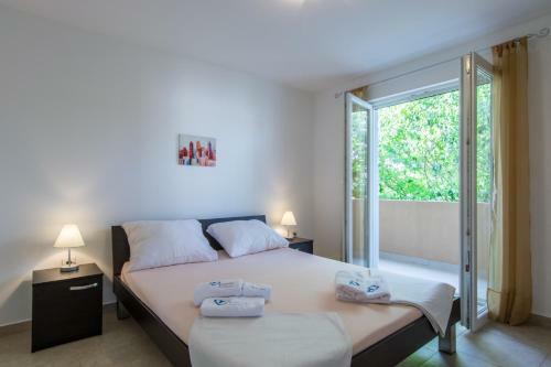 Apartments Domuzin