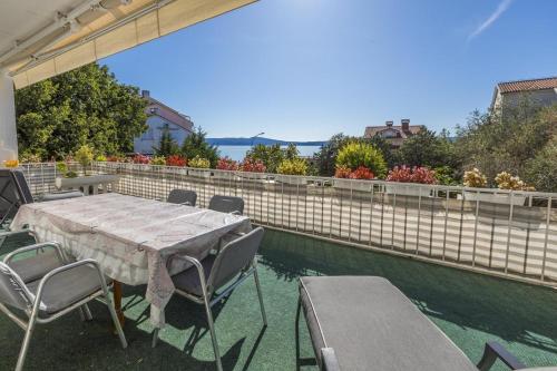 Apartment Selce 2356a