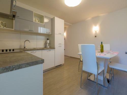 Apartment Jadranka
