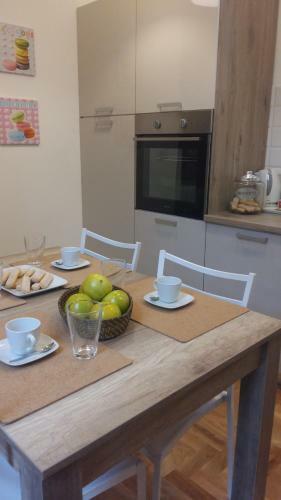 Zveki Apartment