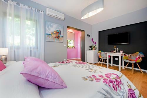 Apartments Modru?an