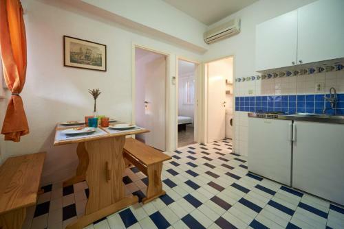 Apartments Lea