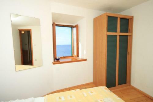 Apartment Komiza 8910b