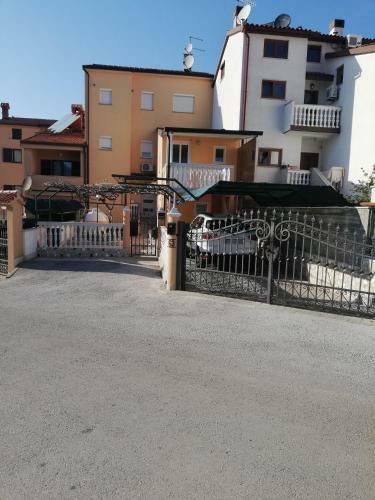 Apartment Zdravko