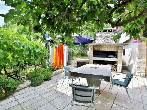 Apartamento Holiday Home Kampor 2