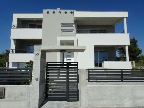 Apartments Mio?i?