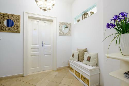 Hostal Guest House Flores