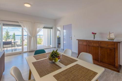 Two-bedroom Apartment In Dramalj XIII