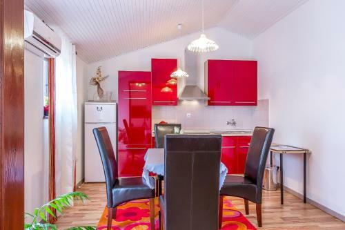 Apartments Miro