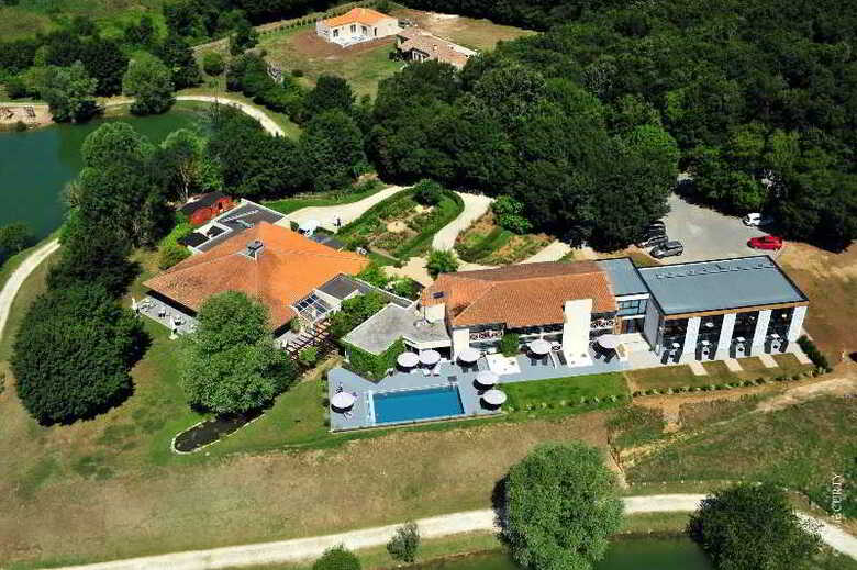 Hotel Les Jardins Du Lac