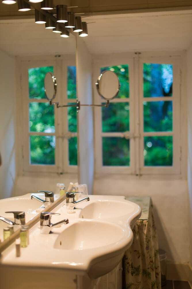 Hotel Chateau D Ayres