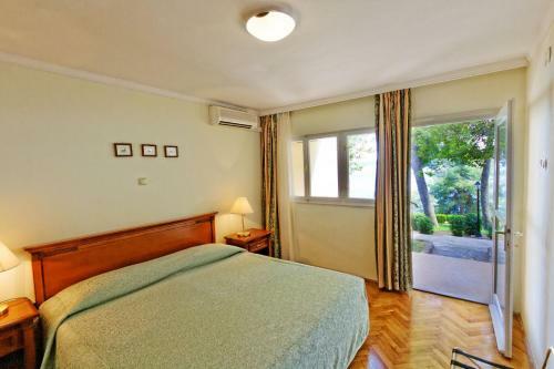 Tn Jadran Hotel