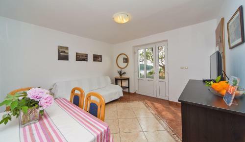 Apartments Jelen