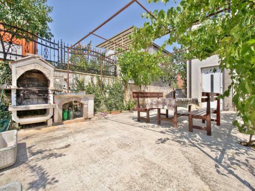 Eni Apartment