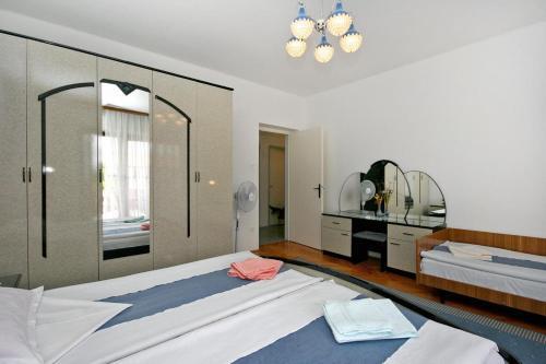 Apartment Selce 5513b