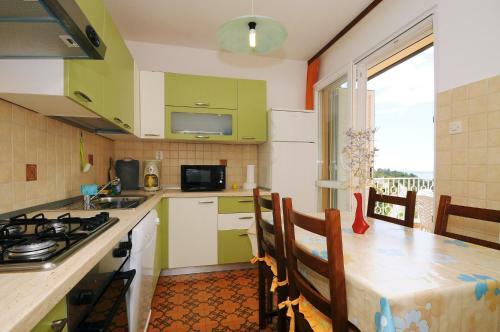 Apartment In Rabac 16679