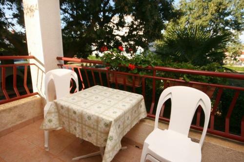 Apartment Funtana 2239b
