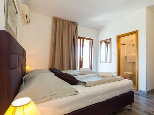 Nevija B&B