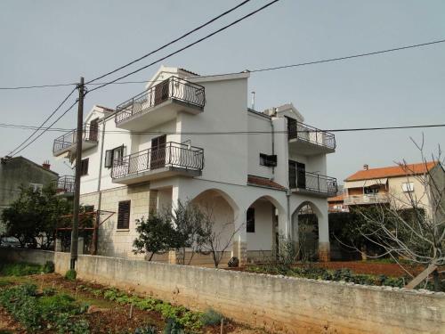 Apartments Majic