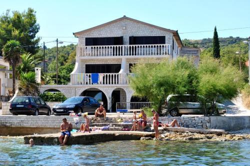 Apartment Slatine 1134a