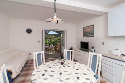 Apartment Vinisce 6015b