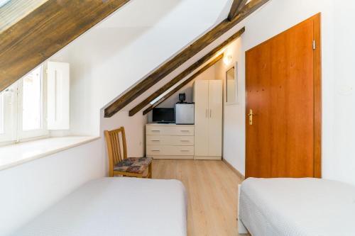 Hostal Rooms Kazerma