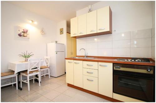 Apartment Karmela