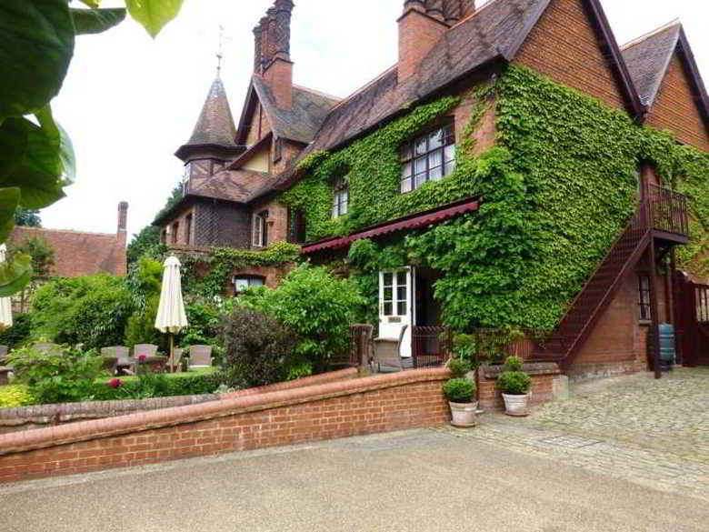 The Five Arrows Hotel