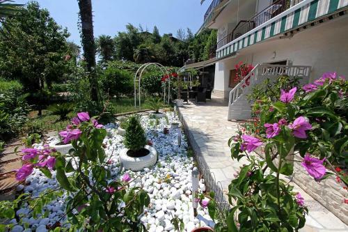 Hostal Guesthouse Stanger Lovran
