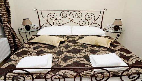 Hostal Flowers Premium Apartments & Rooms